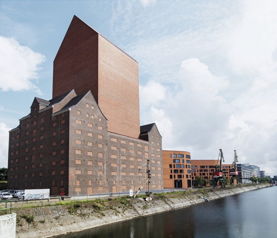 nhung toa nha bang gach hien dai nhat the gioi