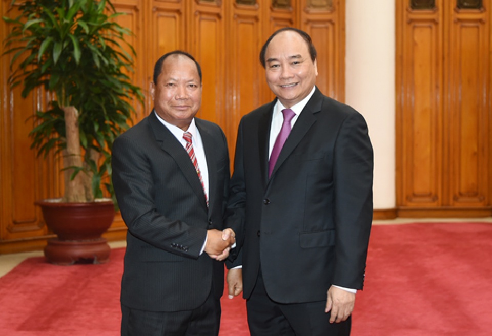 Đẩy mạnh tình đoàn kết, hữu nghị Việt - Lào day manh tinh doan ket huu nghi viet lao