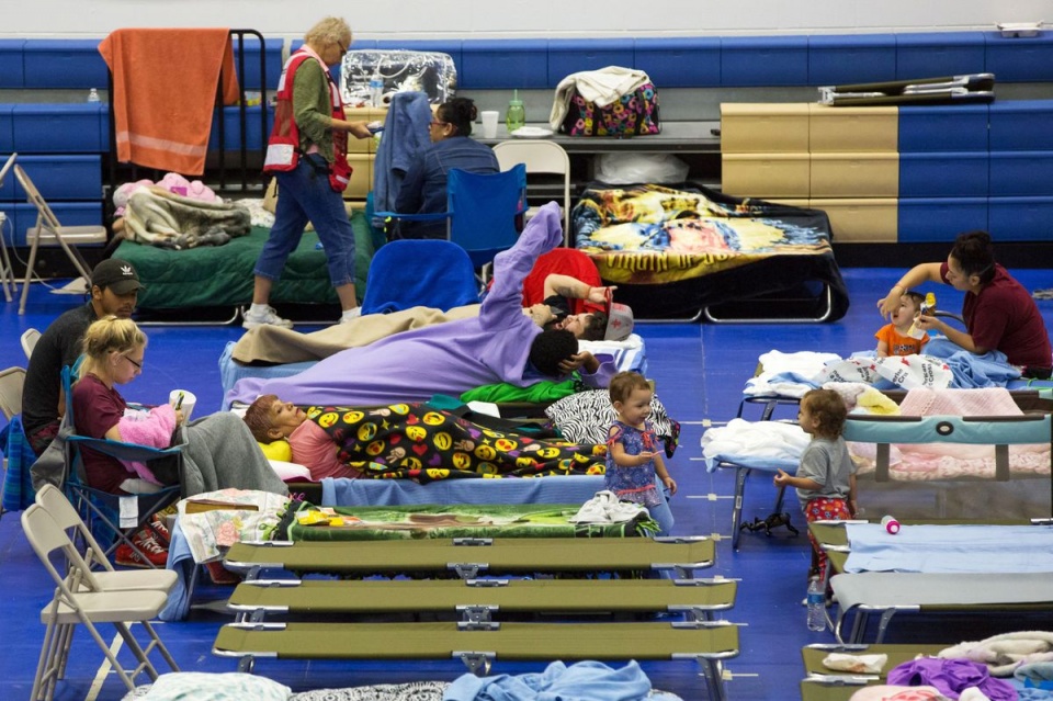 can canh noi sieu bao harvey di qua