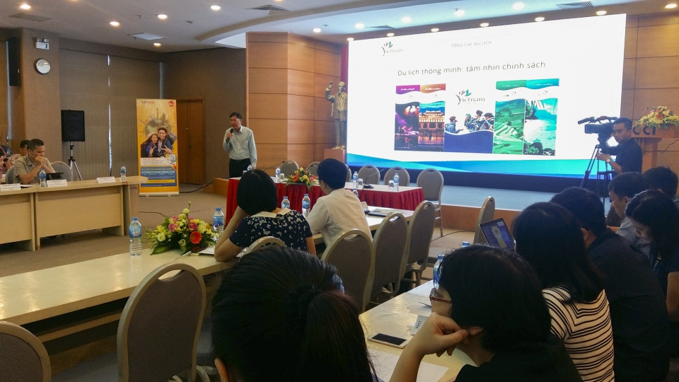 ung dung cong nghe so de phat trien du lich thong minh