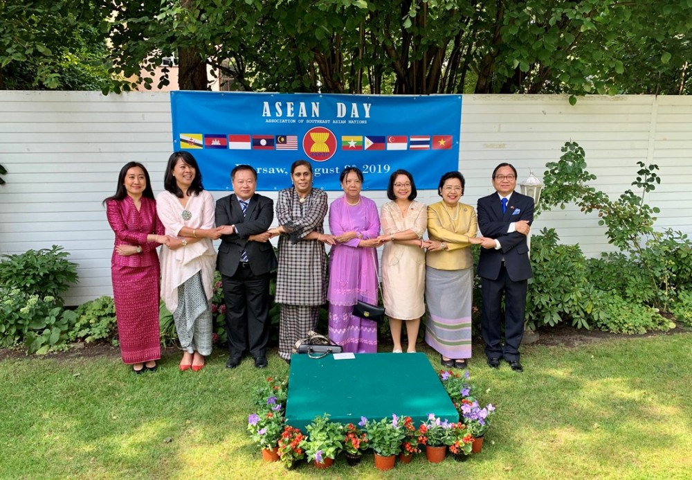 viet nam tham du le ky niem 52 nam ngay thanh lap asean tai ba lan