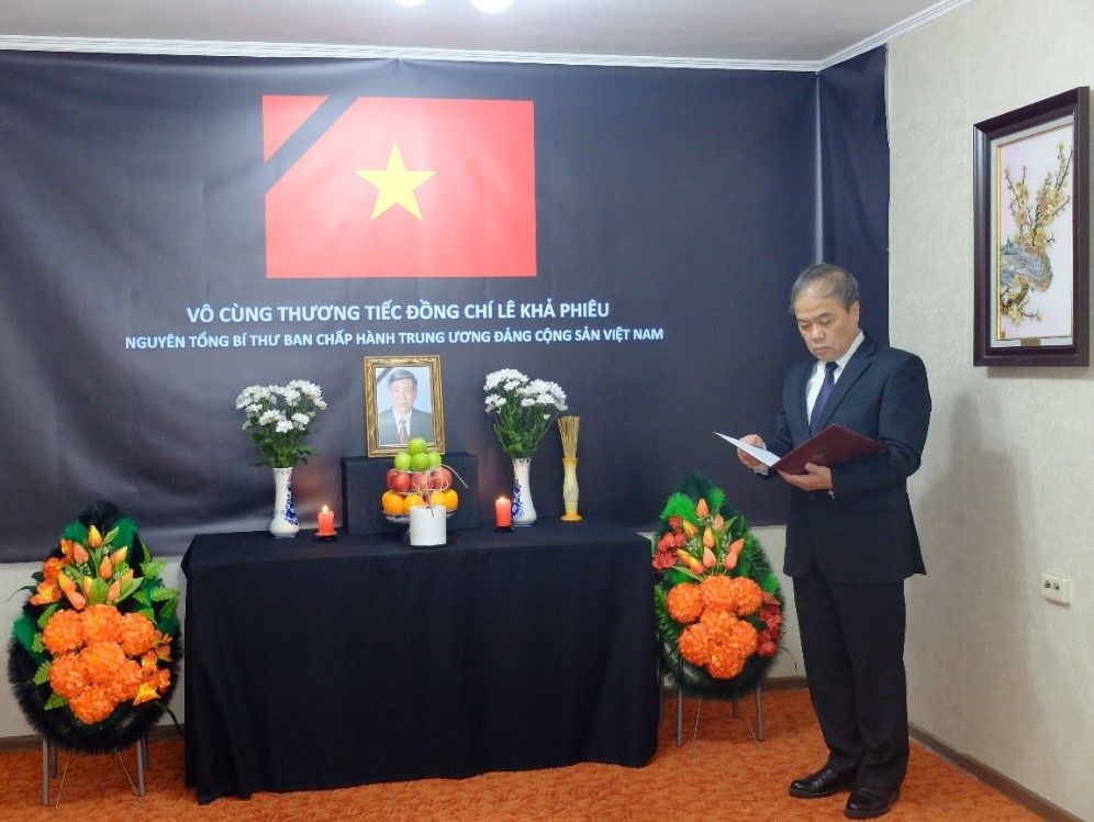 dai su quan viet nam tai brunei saudi arabia va tong lanh su quan tai vladivostok to chuc le vieng nguyen tong bi thu le kha phieu