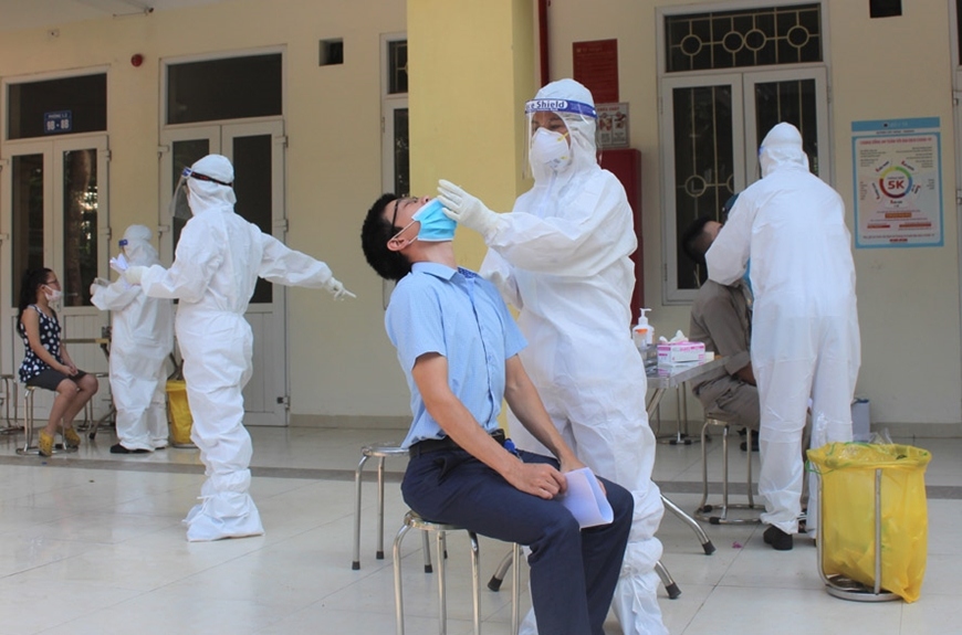 Covid-19 ở Hà Nội: Sáng 11/8, thêm 3 ca mắc mới; bắt đầu chiến dịch xét nghiệm diện rộng