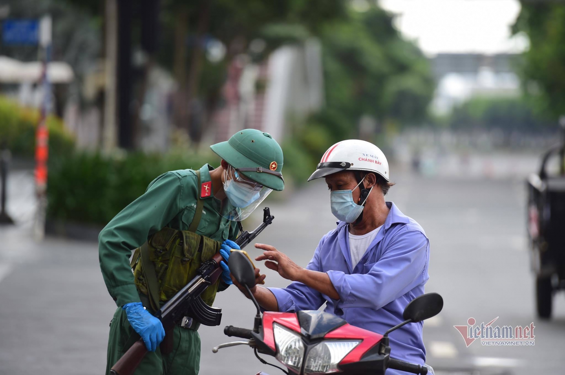 Covid-19 ở Việt Nam sáng 24/8: 736 bệnh nhân nặng, nguy kịch; F0 tại TP. Hồ Chí Minh sẽ tăng; thực hiện nghiêm ‘khóa chặt, đông cứng’ ở Bình Dương