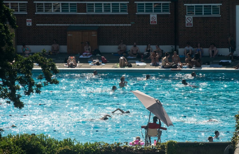 tam nang de tranh nong o vuong quoc anh