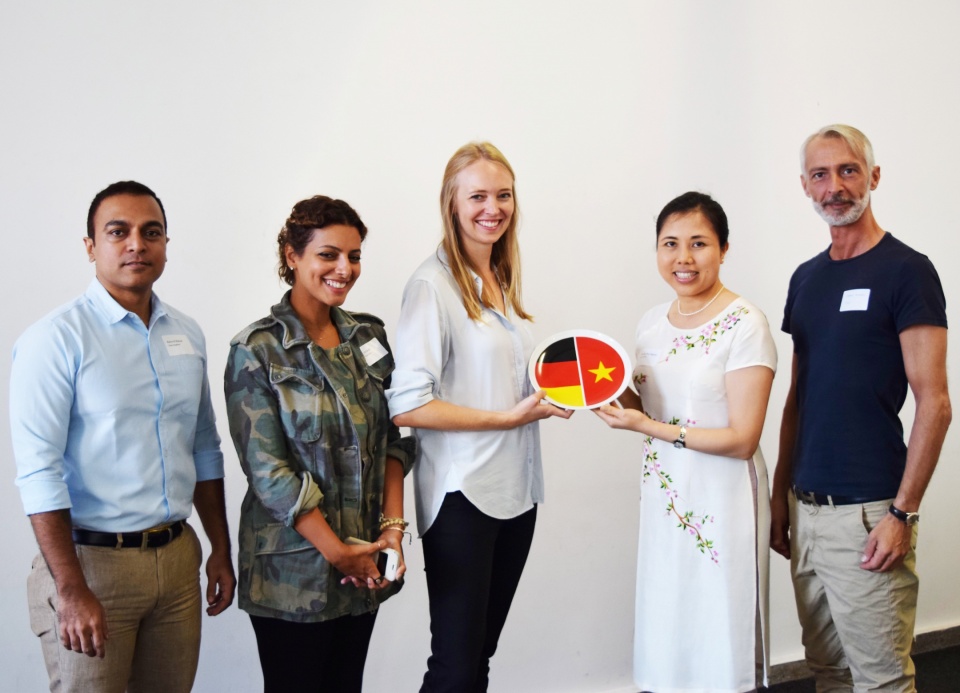 tac gia con duong gom su chia se ve gom viet tai duc