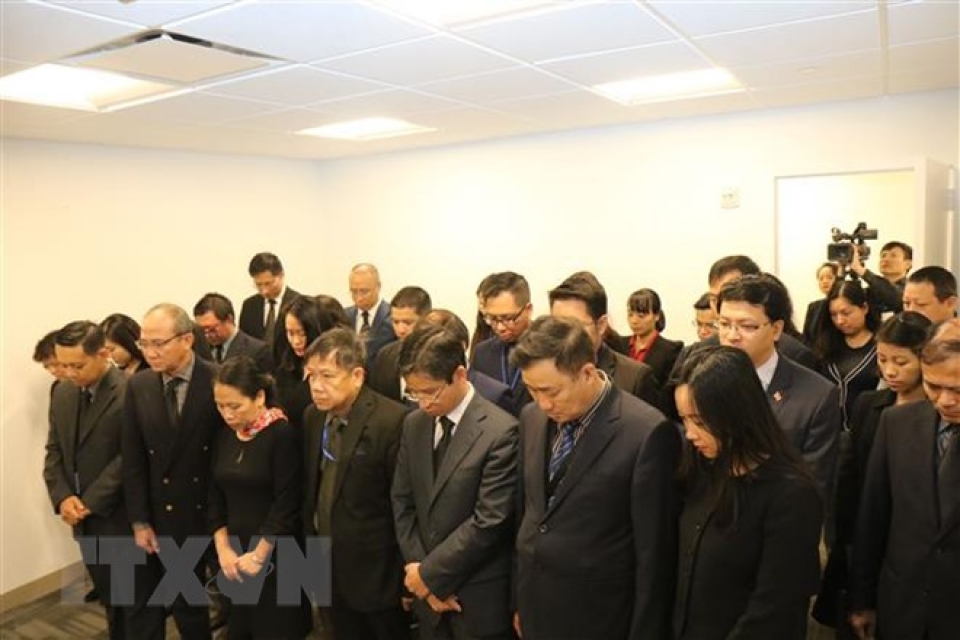 le vieng va mo so tang chu tich nuoc tran dai quang tai lien hop quoc