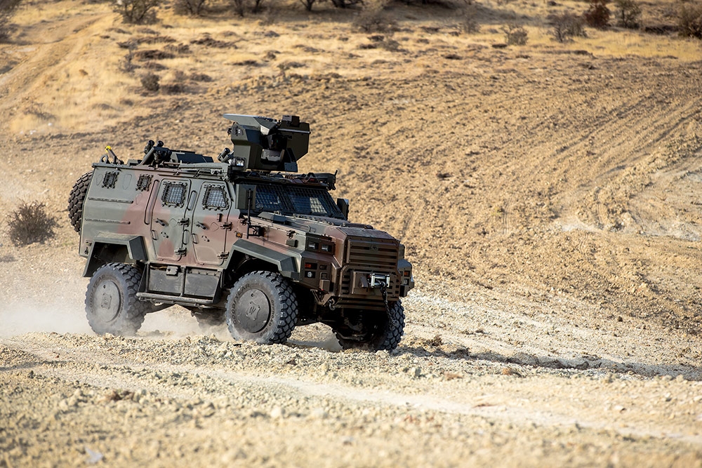 mua xe chien dau boc thep cua tho nhi ky budapest hop tac quan su chat che voi ankara