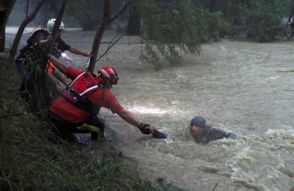anh an tuong trong tuan 2 89 nghi si anh tranh thu chop mat tai quoc hoi va le hoi ngay tay an o my