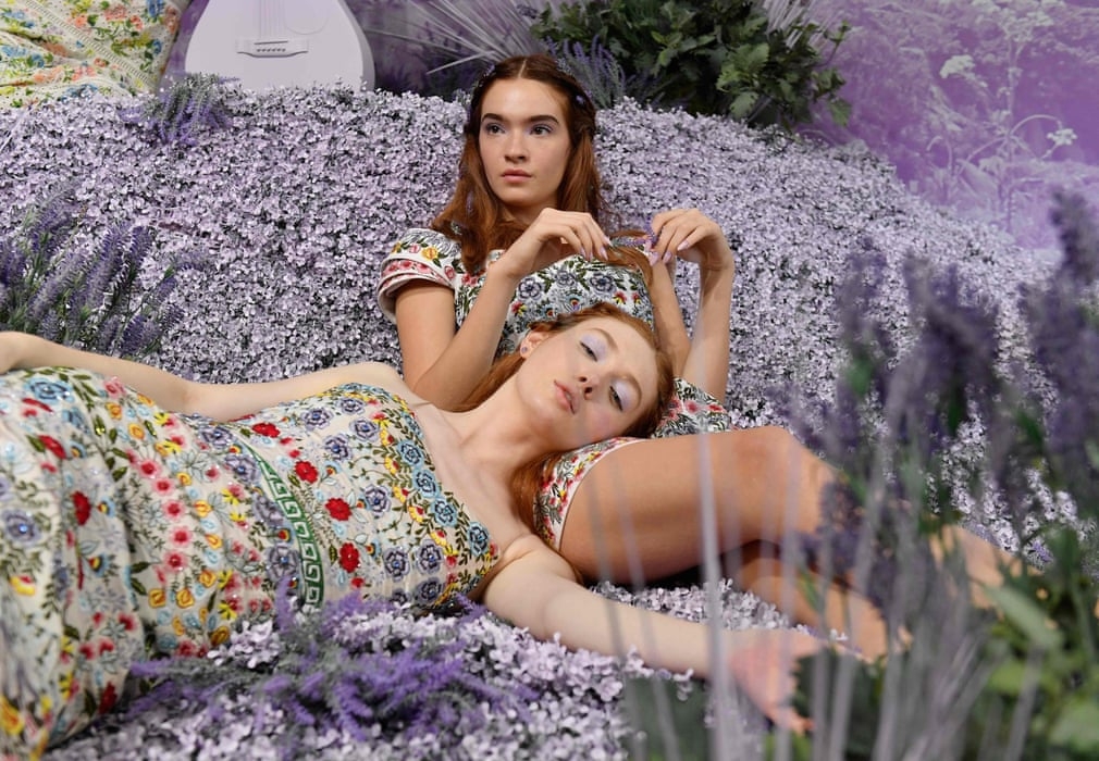 anh an tuong trong tuan 9 159 soi dong tuan le thoi trang new york va trien lam quan su o anh