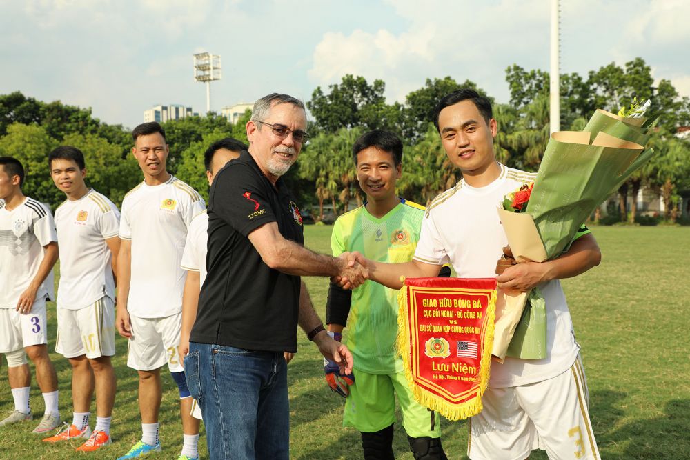 giao-huu-bong-da-ky-niem-25-nam-thiet-lap-quan-he-viet-nam-my-1