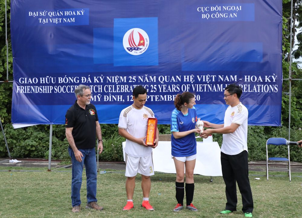 giao-huu-bong-da-ky-niem-25-nam-thiet-lap-quan-he-viet-nam-my-5