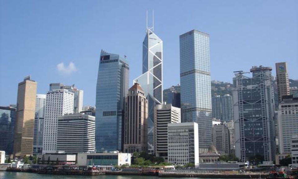 bat dong san chau a tiep tuc hut von