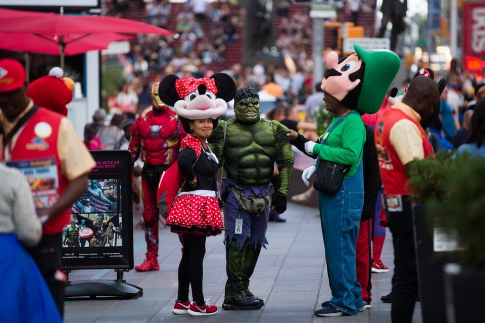 1 ngay o quang truong thoi dai qua anh