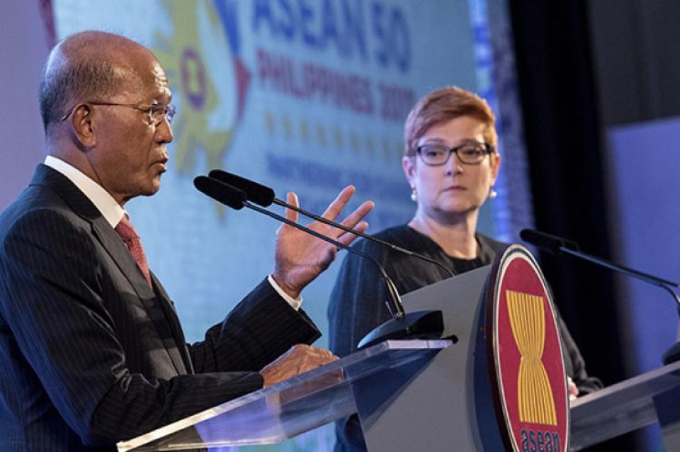 bo truong quoc phong asean nhom hop voi cac doi tac