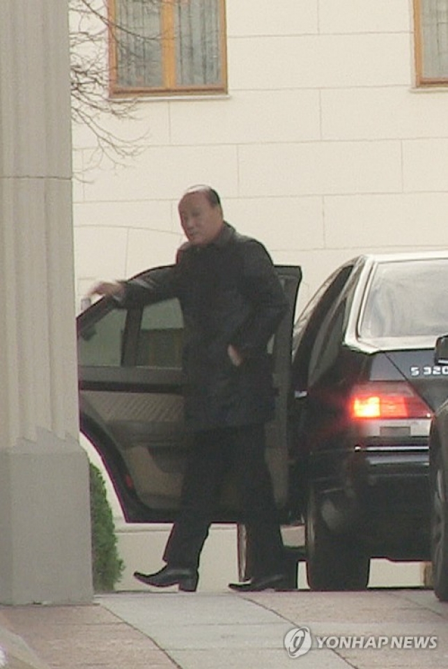 quan chuc trieu tien va nga thao luan chuan bi cuoc gap thuong dinh