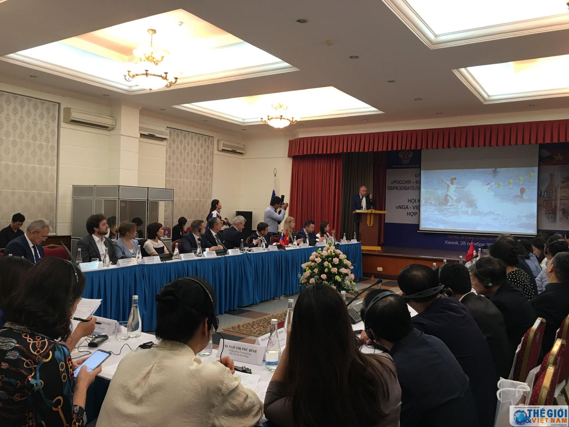 hoi nghi ban tron ve trien vong hop tac giao duc nga viet nam