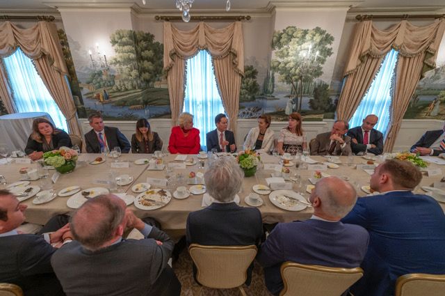 dai su ha kim ngoc gap go hiep hoi doanh nghiep potomac exchange