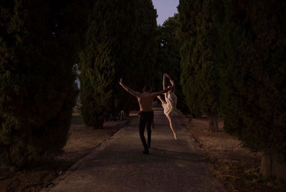 Ảnh ấn tượng tuần (5-11/10): Armenia-Azeibaijan hủy kèo, chiến sự ác liệt và bầu cử Mỹ 2020 ‘sốt xình xịch’