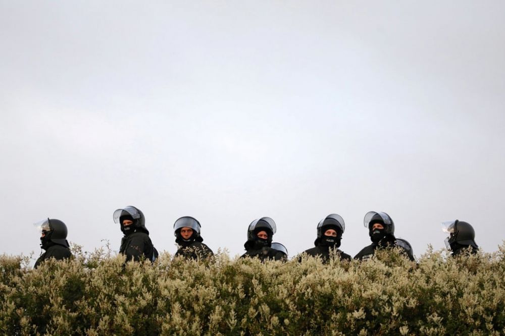 Ảnh ấn tượng tuần (5-11/10): Armenia-Azeibaijan hủy kèo, chiến sự ác liệt và bầu cử Mỹ 2020 ‘sốt xình xịch’