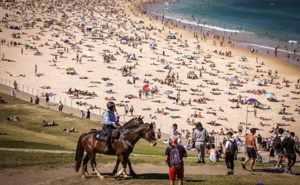 Ảnh ấn tượng tuần (5-11/10): Armenia-Azeibaijan hủy kèo, chiến sự ác liệt và bầu cử Mỹ 2020 ‘sốt xình xịch’