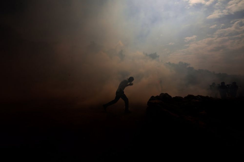 Ảnh ấn tượng tuần (5-11/10): Armenia-Azeibaijan hủy kèo, chiến sự ác liệt và bầu cử Mỹ 2020 ‘sốt xình xịch’