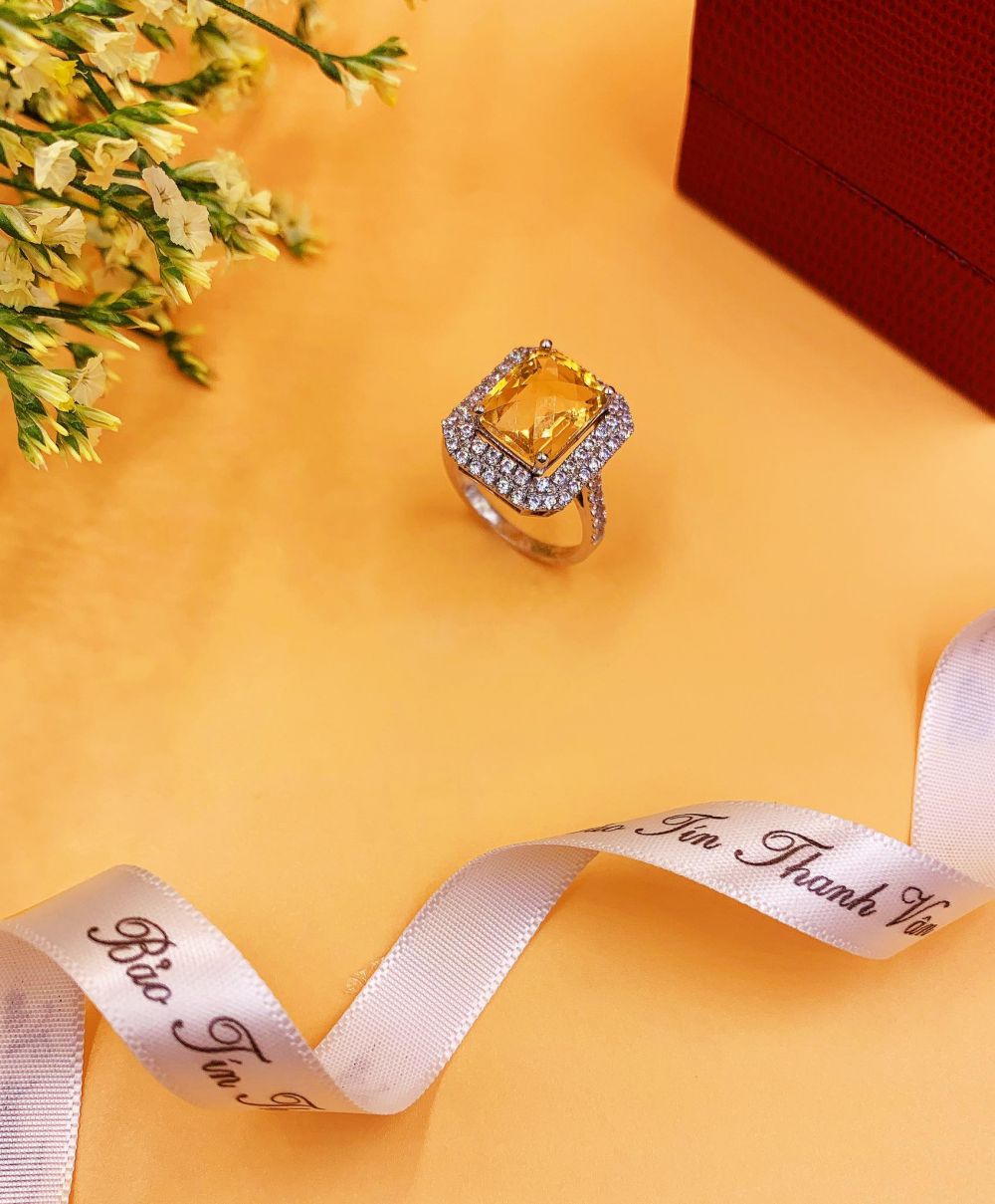 Mừng ngày 20/10, Bảo tín Thanh Vân giảm giá tới 25% cho trang sức, đá quý