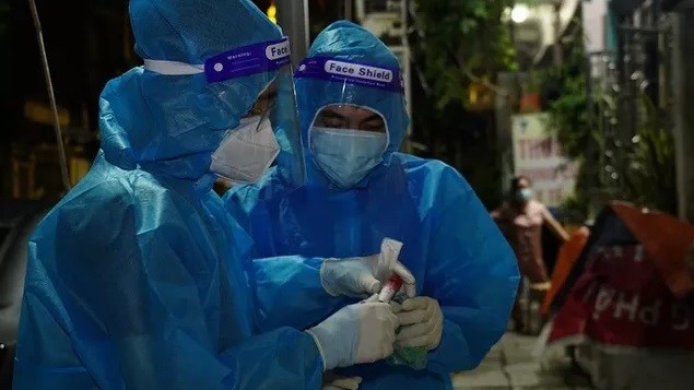 tin covid19 sang 610 ca khoi gap gan 6 lan ca mac moi phan bo gan 1 trieu lieu vaccine pfizer o dich o ha nam van nong cach ly hon 51000 nguoi