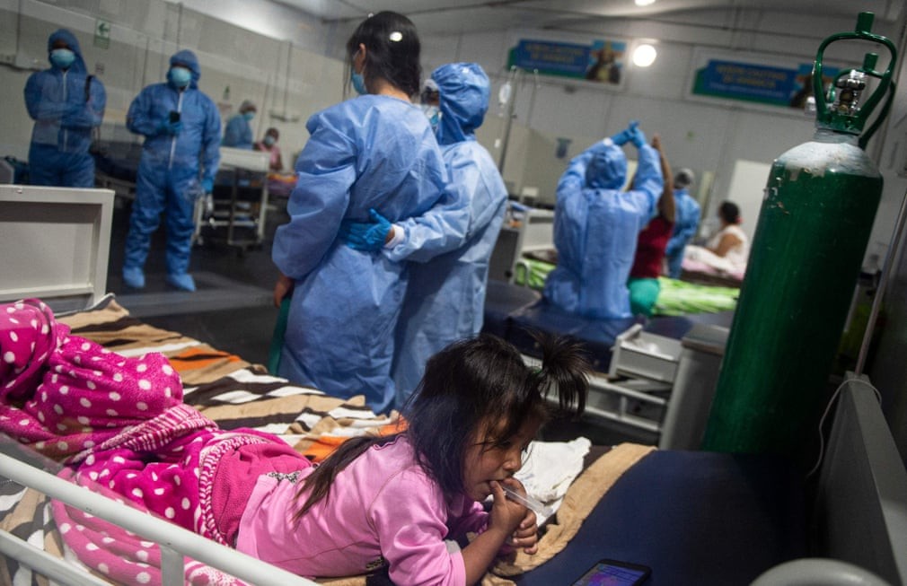 Ảnh ấn tượng tuần 18 24/10: Nóng chuyện giữa Nga và EU về Dòng chảy phương Bắc 2, vụ sát hại nghị sĩ Anh và tai nạn máy bay ở Mỹ