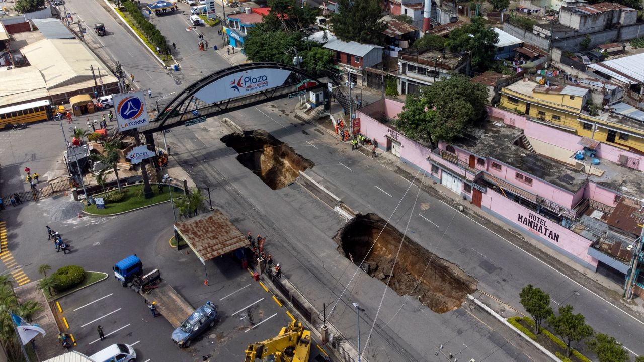 Ảnh ấn tượng tuần (26/9-2/10): Xung đột Nga-Ukraine, ‘sôi sục’ việc sáp nhập 4 vùng lãnh thổ và lệnh tổng động viên quân đội; Nord Stream bị phá hoại?