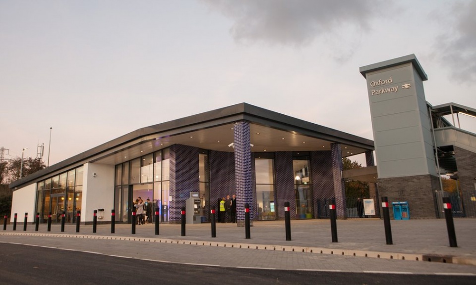 nhung nha ga tau hoa moi nhat tai anh