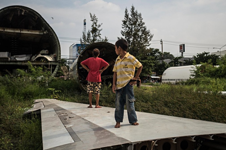 Cuộc sống tại “nghĩa địa máy bay” ở Thái Lan cuoc song tai nghia dia may bay o thai lan