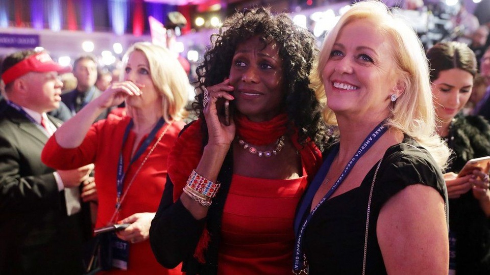 nuoc my trong ngay bau cu