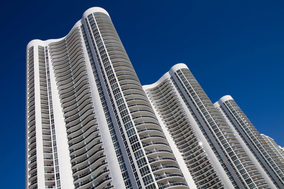 10 toa thap noi tieng mang ten trump tren toan the gioi