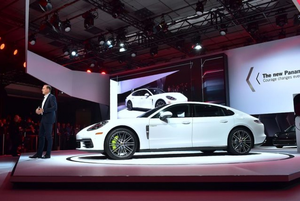 nhung mau xe hoi an tuong tai los angeles auto show 2016