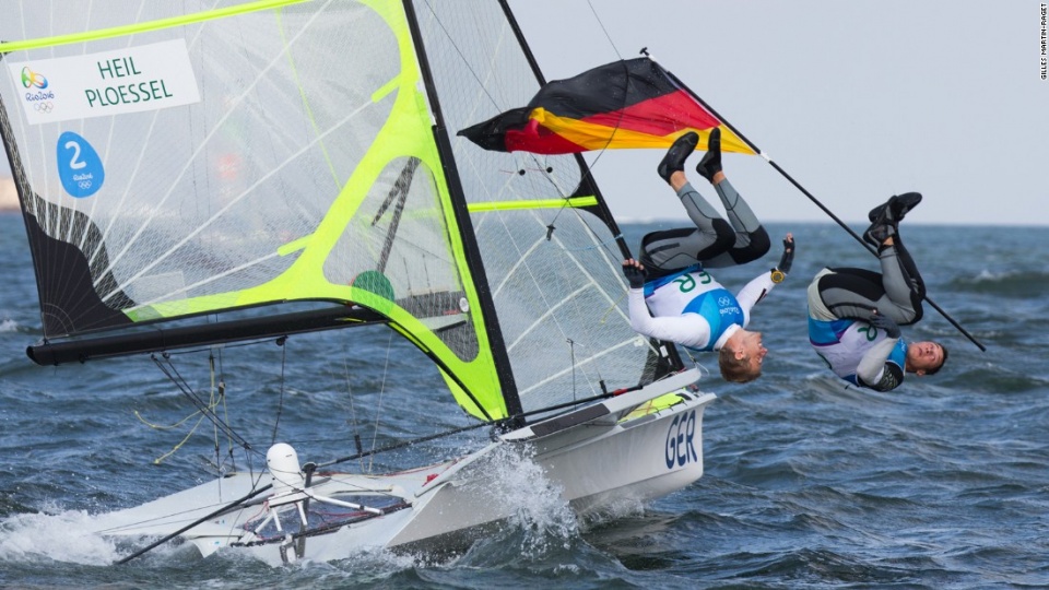 nhung buc anh ve du thuyen dep nhat 2016