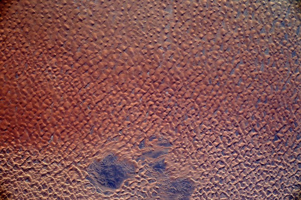 trai dat nhin tu tram vu tru quoc te iss