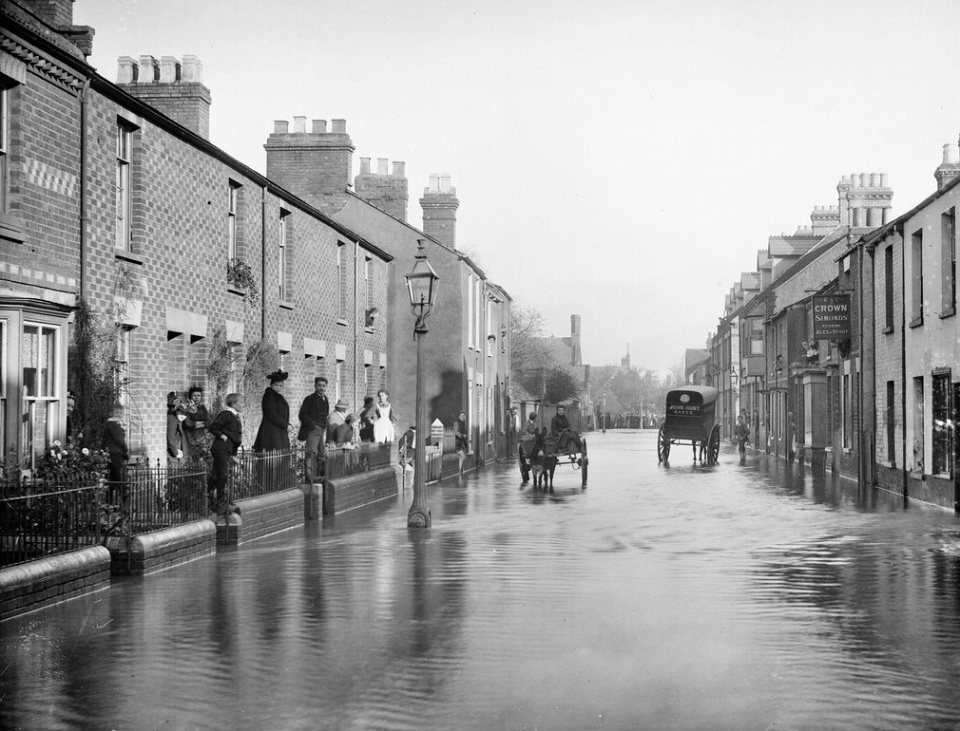 hinh anh nuoc anh hon 100 nam truoc