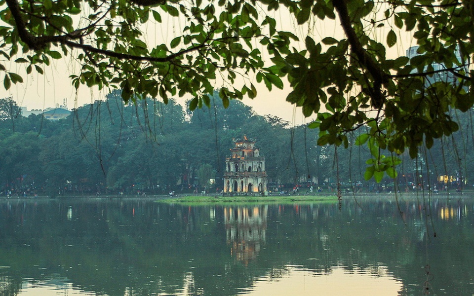 Cam kết trả lại mặt nước hồ Hoàn Kiếm xanh, trong cam ket tra lai mat nuoc ho hoan kiem xanh trong