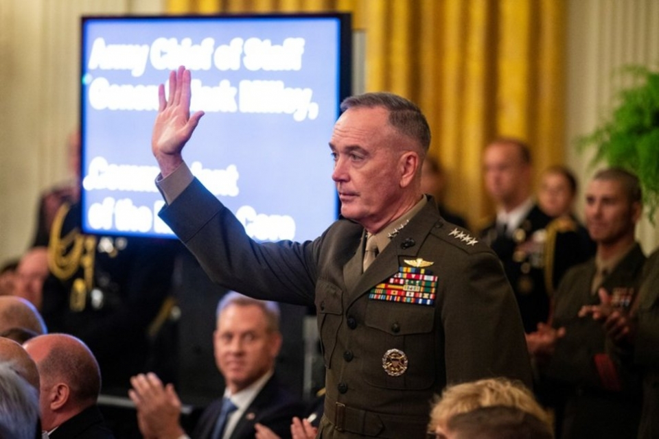 my co the thay doi thai do quan su tren ban dao trieu tien