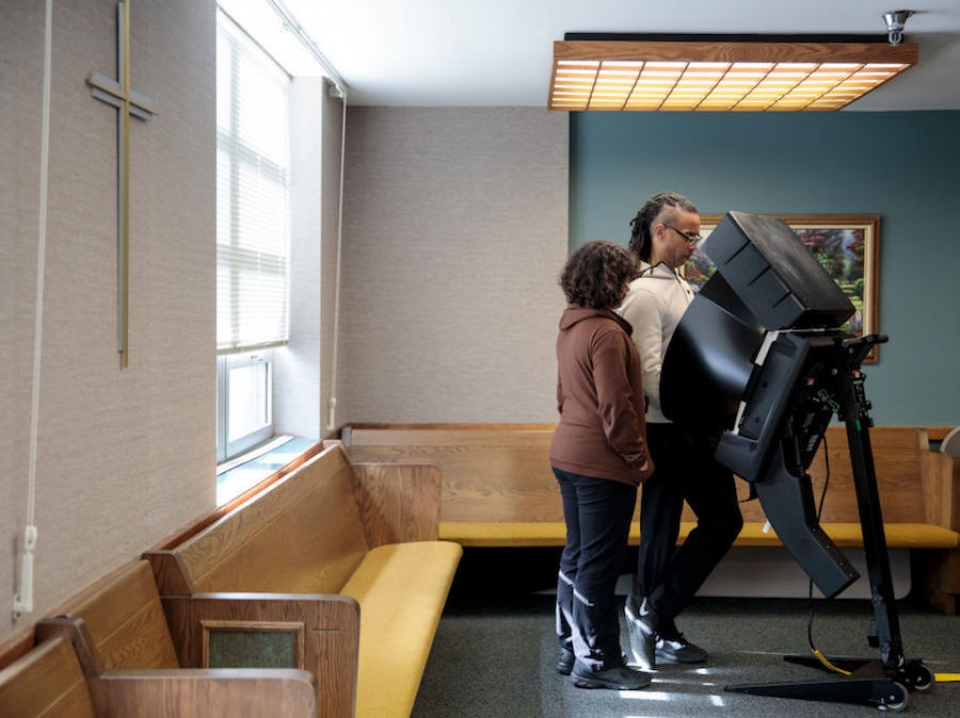 bau cu quoc hoi my giua nhiem ky qua anh