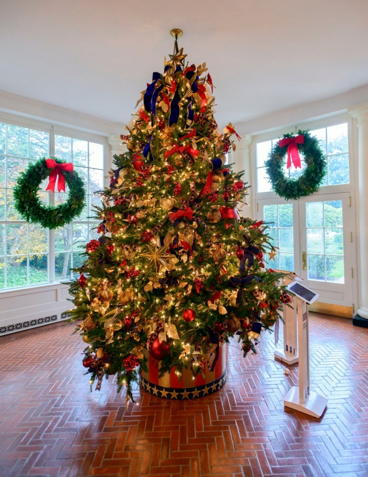 bao vat my giang sinh lung linh tai nha trang