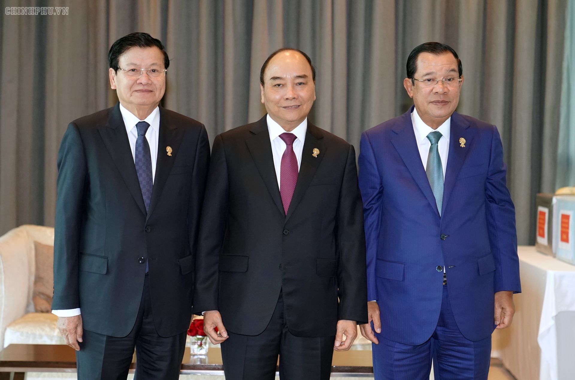 thu tuong nguyen xuan phuc du hoi nghi cap cao asean 35 va gap lanh dao cac nuoc