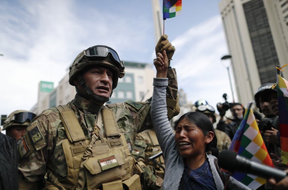 anh an tuong trong tuan 11 1811 nguoi kurd noi gian va lo hong o buc tuong berlin