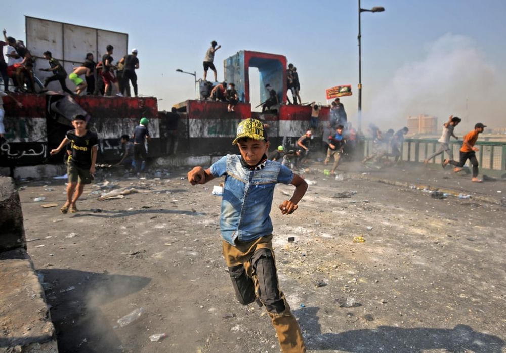 Ảnh ấn tượng tuần (26/10-1/11): Bầu cử Mỹ 2020 trước giờ G, đám cưới giữa xung đột Armenia-Azerbaijan và đấu súng ở Kashmir