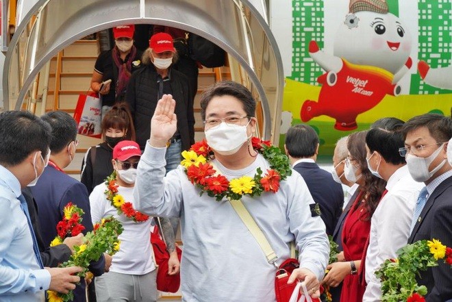 Đoàn khách Hàn Quốc tới Phú Quốc, Kiên Giang, ngày 20/11. (Nguồn: DT)