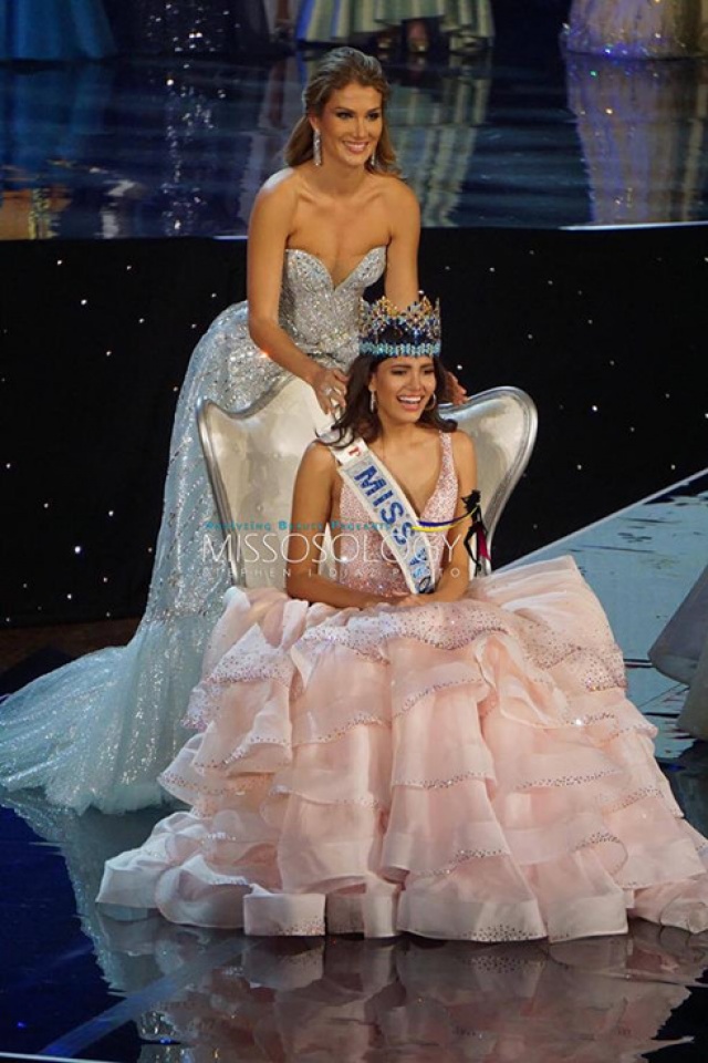 nguoi dep puerto rico dang quang hoa hau the gioi 2016