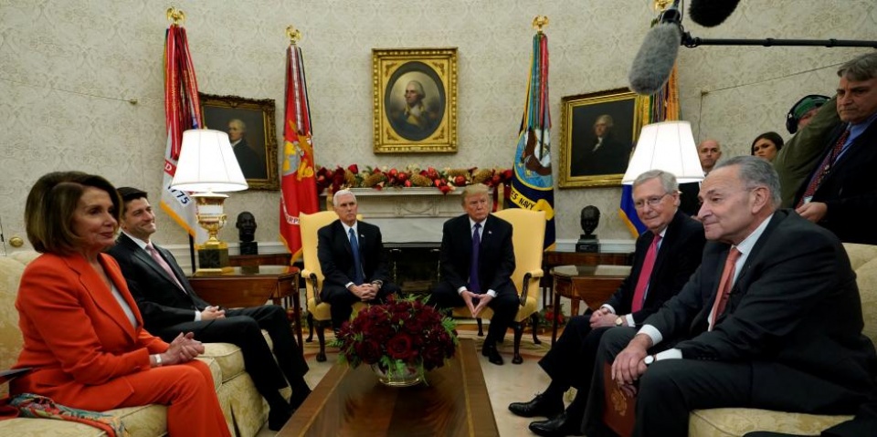 chinh phu my tranh nguy co dong cua nho luat chi tieu tam thoi