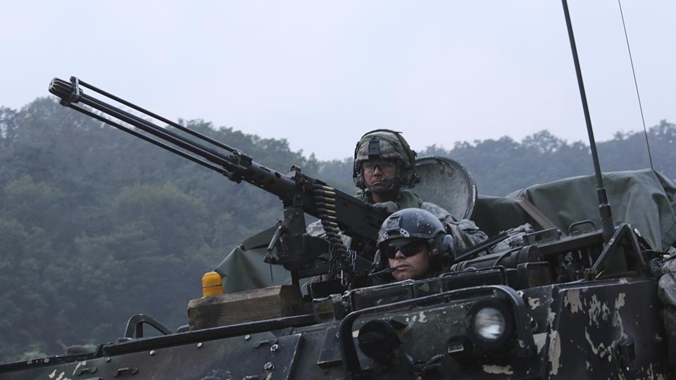 gioi chuyen gia de dat ve thanh cong cua thuong dinh my trieu lan hai