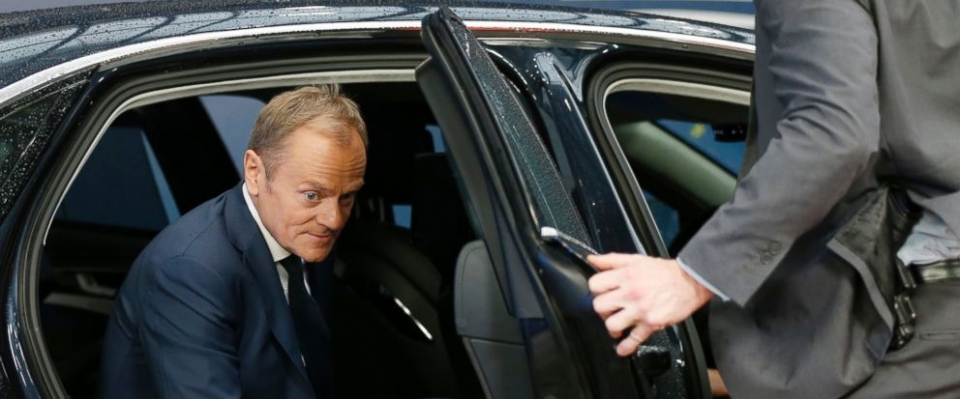 eu tiep tuc gia han cac bien phap trung phat nga